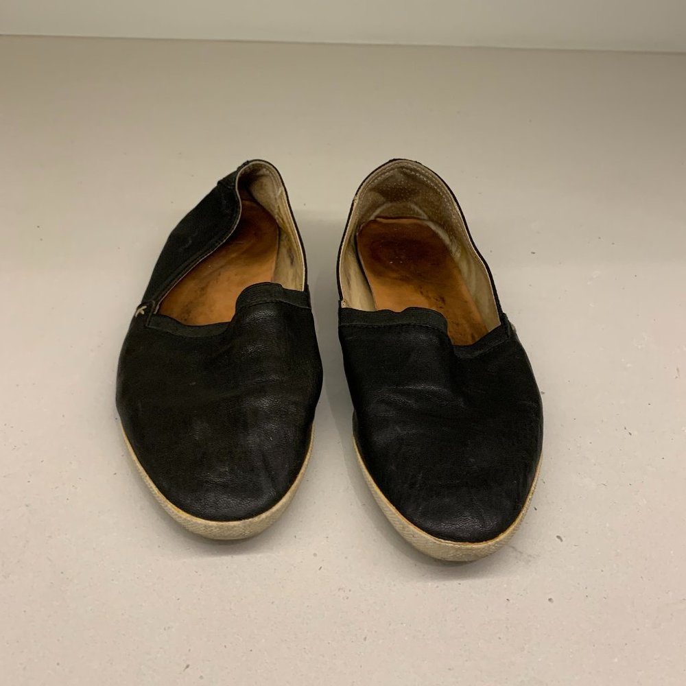 Size 10 Women's Black Leather "Melanie Slip-On" Flats by Frye